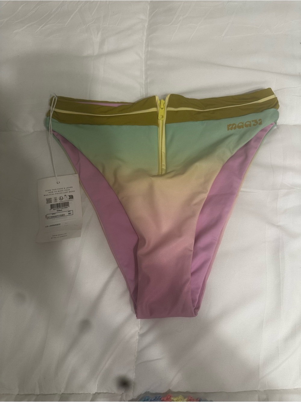 Maaji Pastel Ombre Zip-Front Bikini Bottom size medium NWT